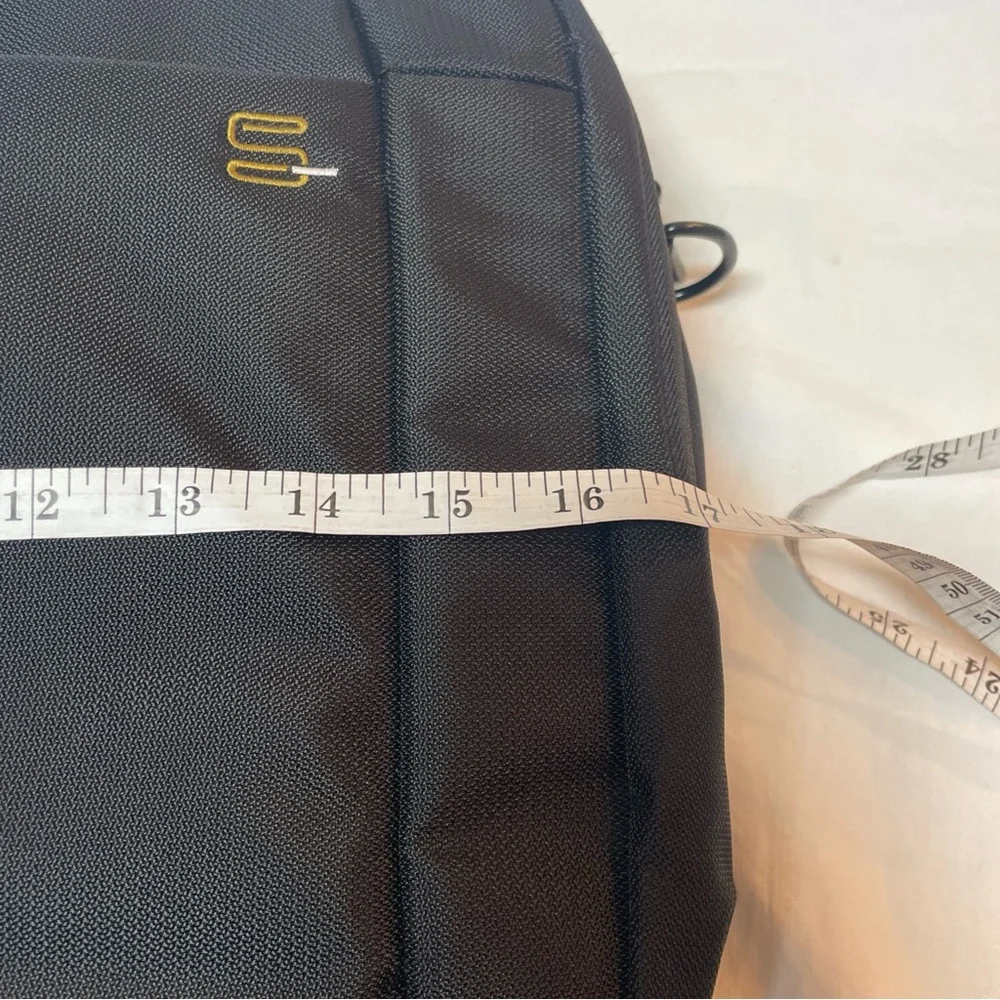 Sumdex Core Classic Laptop Briefcase with Padded Compartment And Backpack Straps